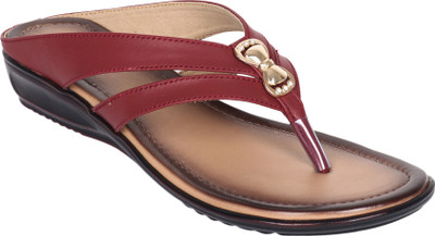 

Gunj Women Cherry Flats
