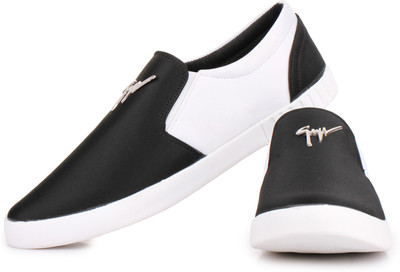 

D-SNEAKERZ Slip On Sneakers For Men(Black, White