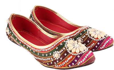 

RAJASTHANI JUTI BEAUTIFUL MOTI BALLEY Jutis For Women(Multicolor, Multi