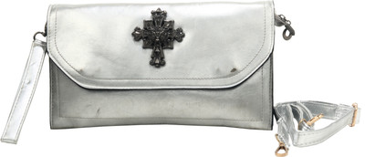 

Liza Casual Silver Clutch