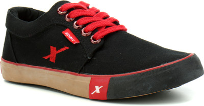 

Sparx SM-175 Canvas Shoes For Men(Black, Red