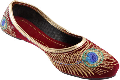 

Heavenfoot Mojaris For Women(Maroon