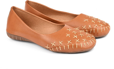 

Bare Soles Women tan Flats