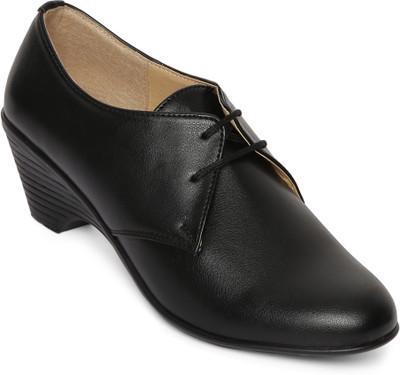 

WoodBrough Casuals For Women(Black