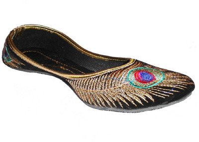 

RAJASTHANI JUTI BLACK MAYUR PANKH JUTI Jutis For Women(Black