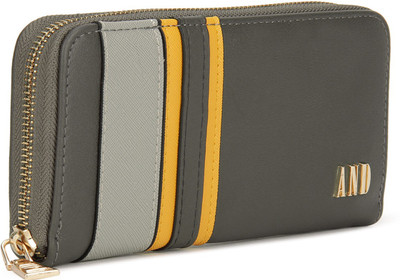 

AND Casual Grey Clutch