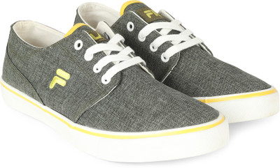 

Fila CHASE II Canvas Shoes For Men(Grey, Olv