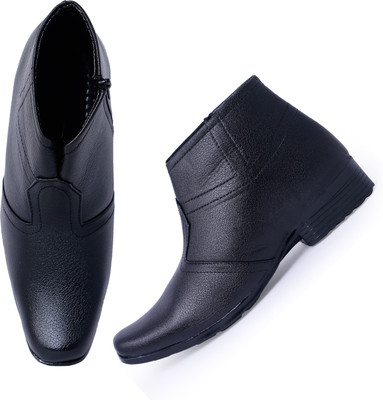 

Kaneggye Slip On For Men(Black
