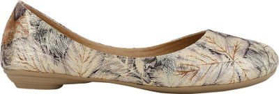 

LUSH Women Gold Bellies