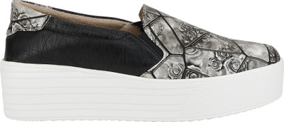 

LUSH AK301-Bk Outdoors For Women(Multicolor, Black