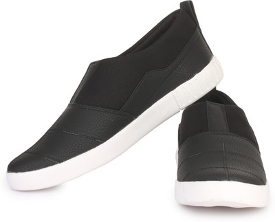 

D-SNEAKERZ Men's And Boys Synthetic Leather Casual Partywear Loafers Shoes Black Colour Loafers For Men(Black