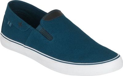 

Bond Street By Red Tape Slip On Sneakers For Men(Blue