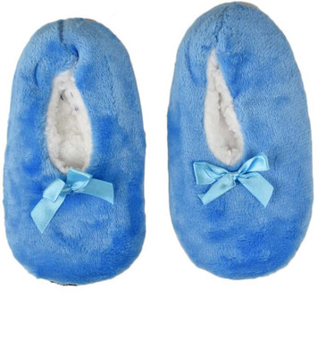 

Tiekart Cute Blue Flannel Booties Footwear for Baby Boys and Baby Girls Booties(Toe to Heel Length - 17 cm Blue)