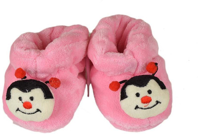 

Tiekart Funky Pink Flannel Booties Footwear for Baby Boys and Baby Girls Booties(Toe to Heel Length - 17 cm Pink)