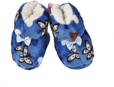 

Tiekart Funky Blue Flannel Booties Footwear for Baby Boys and Baby Girls Booties(Toe to Heel Length - 17 cm Blue)