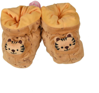 

Tiekart Funky Brown Flannel Booties Footwear for Baby Boys and Baby Girls Booties(Toe to Heel Length - 17 cm Brown)