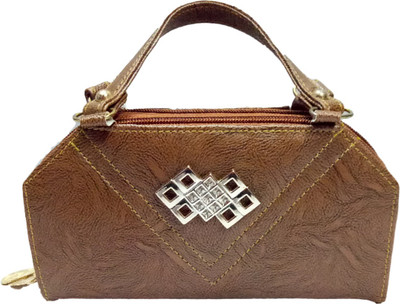 

Sharp Party Brown Clutch