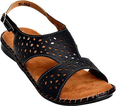 

Alert India Women Black::Tan Flats