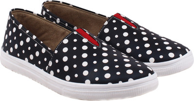 

BELLA TOES BELLA WOMENS CASUAL SNEAKERS Sneakers For Women(Black