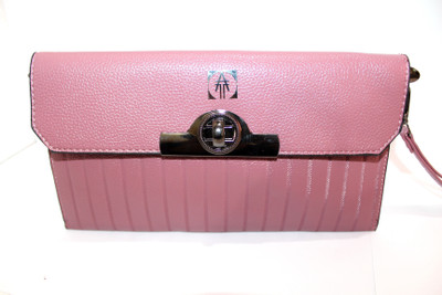 

Technology Ahead Women Casual Pink PU Hand-held Bag