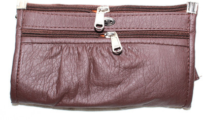 

One Shop Casual Tan Clutch