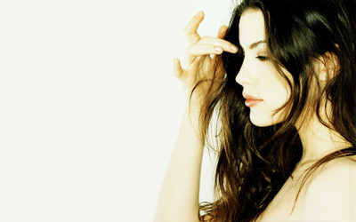 

Liv Tyler Actresses Liv Tykler HD Wall Poster Paper Print(12 inch X 18 inch, Rolled)