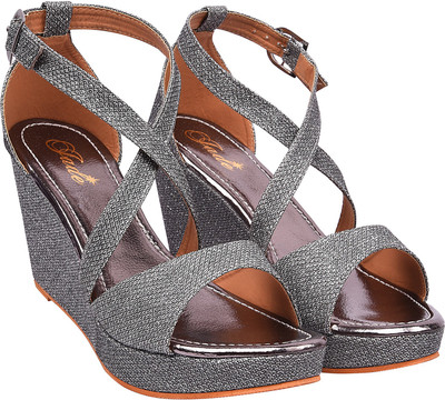 

Jade Women Grey Wedges