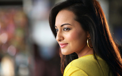 

Celebrity Sonakshi Sinha Actresses India Actress Bollywood HD Wall Poster Fine Art Print(12 inch X 18 inch, Rolled)