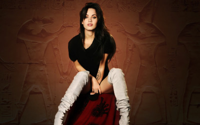 

Celebrity Megan Fox Actresses United States HD Wall Poster Paper Print(18 inch X 12 inch, Rolled)