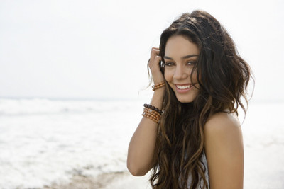 

Celebrity Vanessa Hudgens Actresses United States Vanessa Hudgens HD Wall Poster Paper Print(18 inch X 12 inch, Rolled)