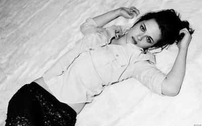 

Celebrity Kristen Stewart Actresses United States HD Wall Poster Fine Art Print(12 inch X 18 inch, Rolled)