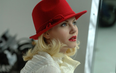 

Celebrity Elisha Cuthbert Actresses Canada HD Wall Poster Paper Print(18 inch X 12 inch, Rolled)
