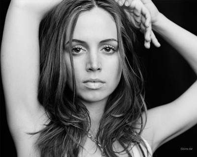 

Celebrity Eliza Dushku Actresses United States HD Wall Poster Paper Print(12 inch X 18 inch, Rolled)