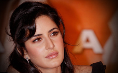 

Celebrity Katrina Kaif Actresses India Indian Actress HD Wall Poster Paper Print(18 inch X 12 inch, Rolled)