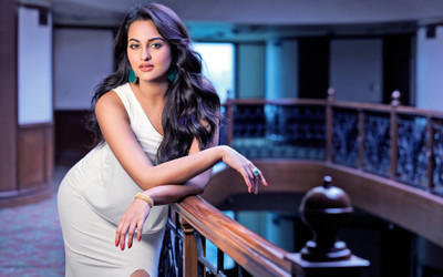 

Celebrity Sonakshi Sinha Actresses India Bollywood Actress HD Wall Poster Fine Art Print(12 inch X 18 inch, Rolled)