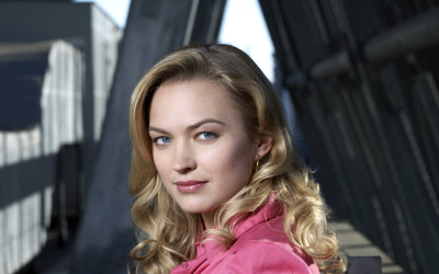 

Celebrity Sophia Myles Actresses United Kingdom Actress English HD Wall Poster Fine Art Print(12 inch X 18 inch, Rolled)