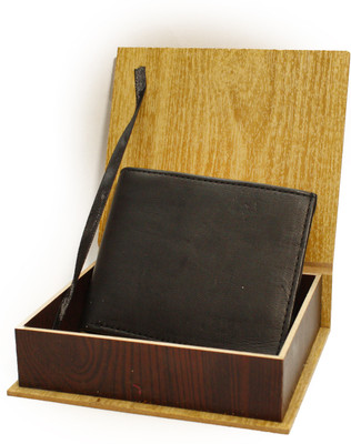 

Harvelle Men Black Genuine Leather Wallet(6 Card Slots)