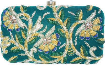 

Spice Art Party Green Clutch
