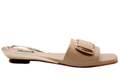

LUSH Women Cream Flats