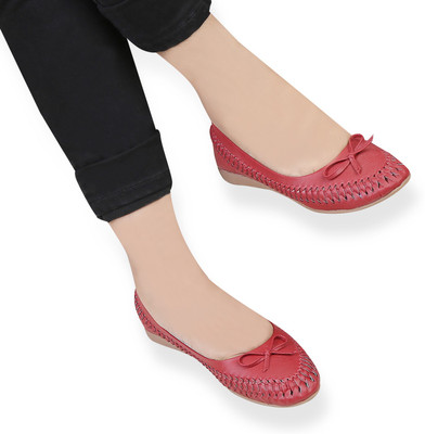 

LUSH Bellies For Women(Multicolor, Maroon
