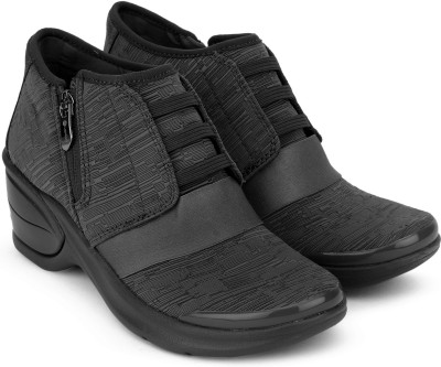 

NATURALIZER Mellow Casual Shoes For Women(Black