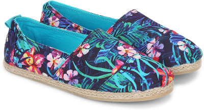 

Superdry JETSTREAM ESPADRILLE Casuals For Women(Multicolor, Marbelled hawaiian tropical