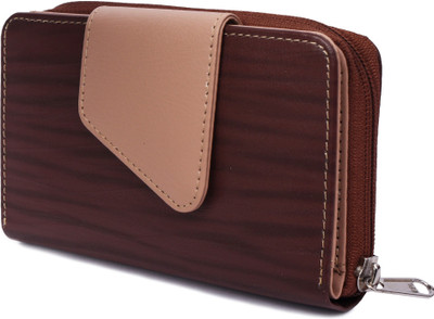 

Kandel London Casual Brown Clutch