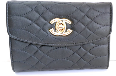 

PRIYANKA COLLECTIONS Casual Black Clutch