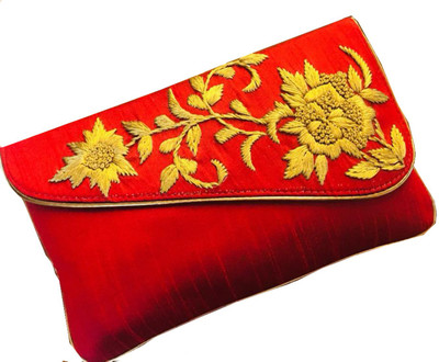 

Craftbazaar Party Red Clutch