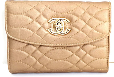 

priyanka collections Casual Gold Clutch