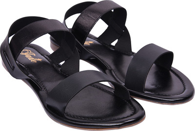 

Jade Women Black Flats