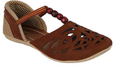 

SKOLL Women Brown Flats