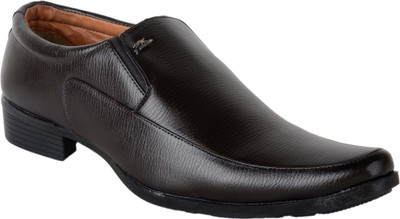 

Ryko Slip On For Men(Black
