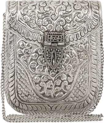 

The Indian Handicraft Store Party Silver Clutch
